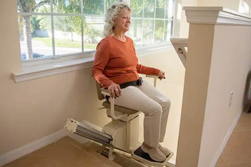 Harmar Pinnacle Heavy-duty Stairlift SL600HD